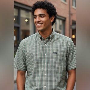 Chaps Men's Green Plaid Button-Down Shirt size L